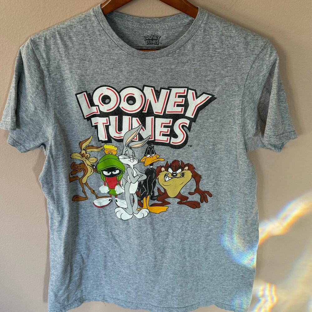 Looney Tunes Med T-shirts